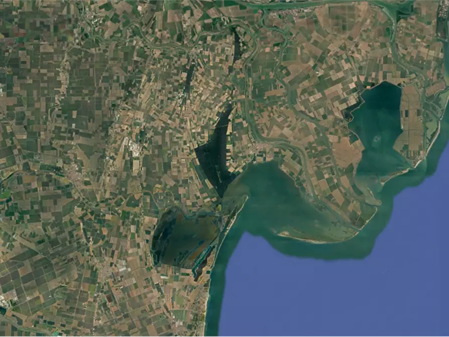 Immagine 10 di Appartamento in vendita  in  Via Ernesto Alberghini  a Goro