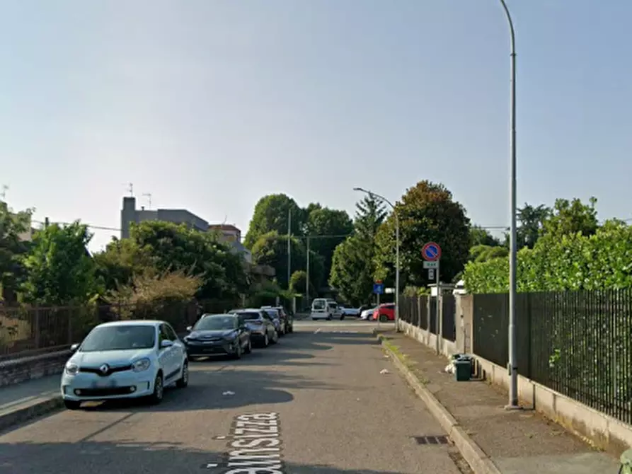 Immagine 11 di Appartamento in vendita  in Via Bainsizza a Legnano