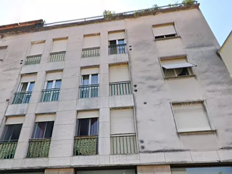 Immagine 2 di Appartamento in vendita  in Via Mazzini a Legnano