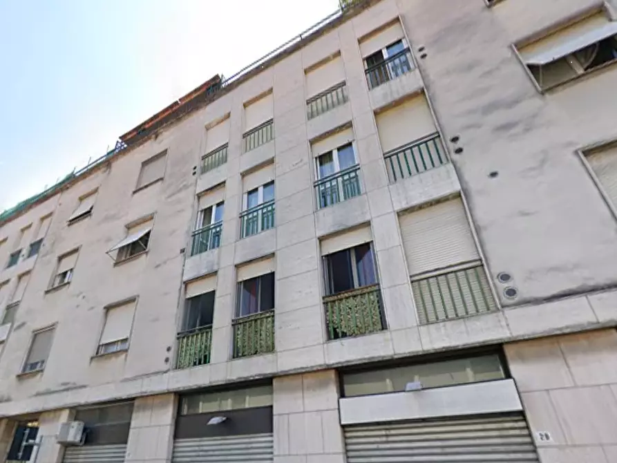 Immagine 3 di Appartamento in vendita  in Via Mazzini a Legnano