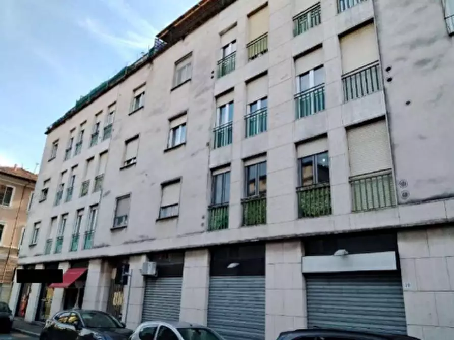 Immagine 8 di Appartamento in vendita  in Via Mazzini a Legnano