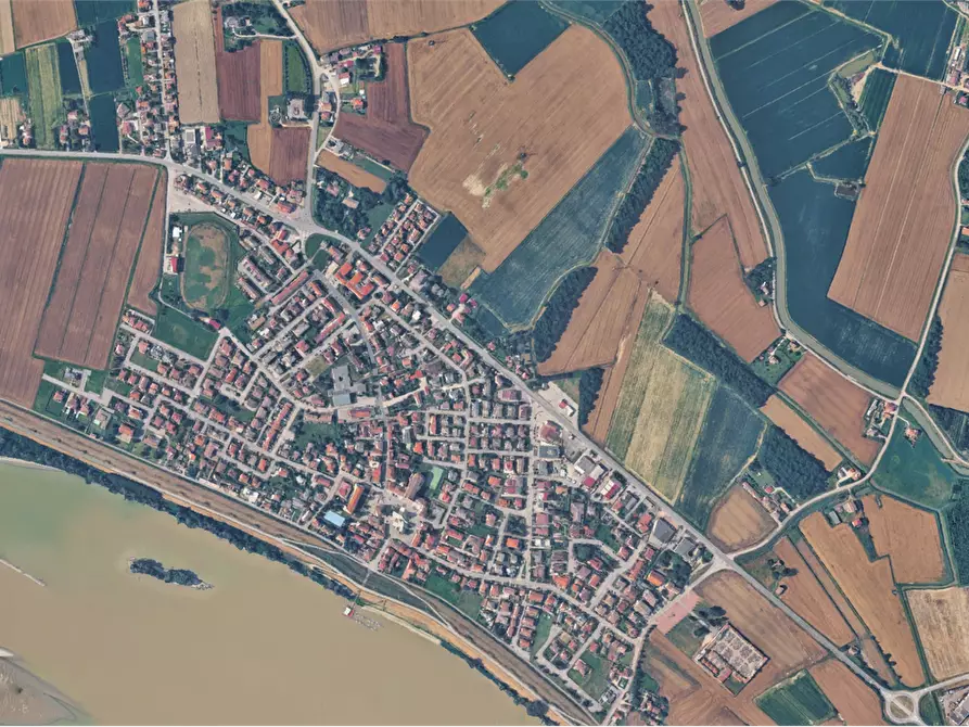 Immagine 11 di Porzione di casa in vendita  in Via Maffei a Stienta