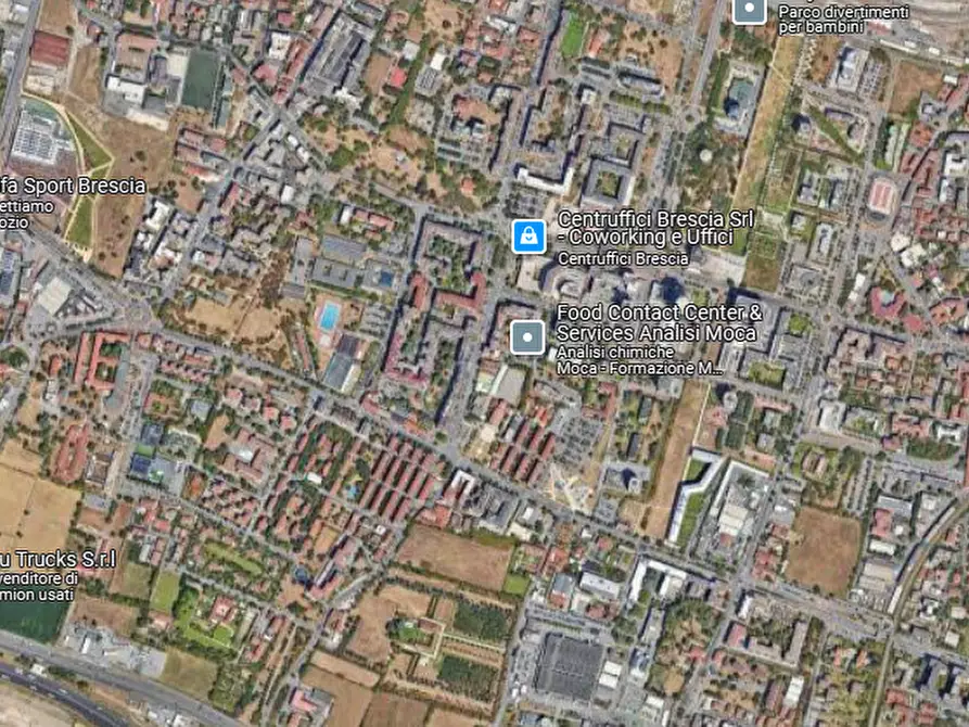 Immagine 2 di Posto auto in vendita  in Via Cefalonia a Brescia