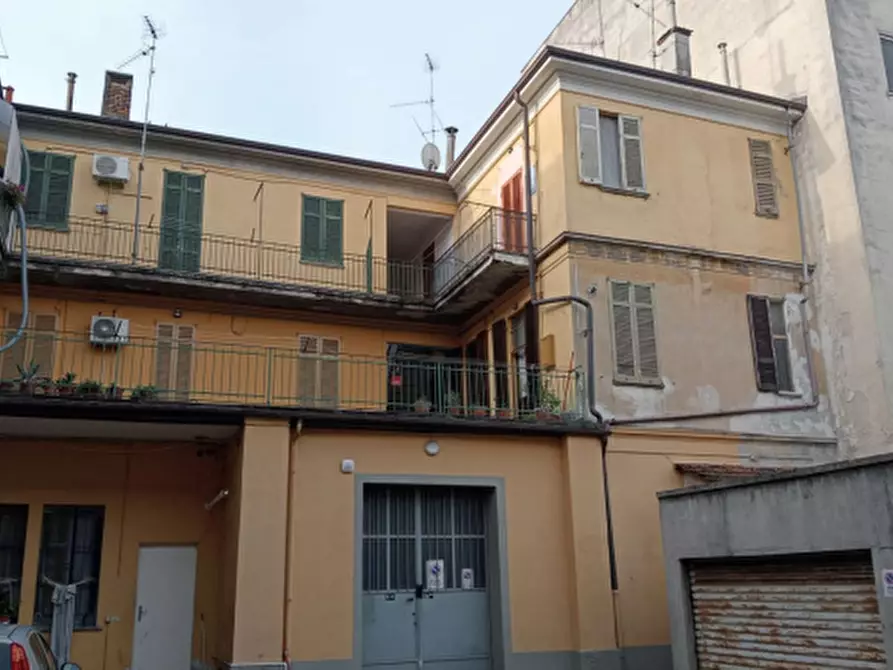 Immagine 2 di Appartamento in vendita  in Via Ugo Bassi a Voghera