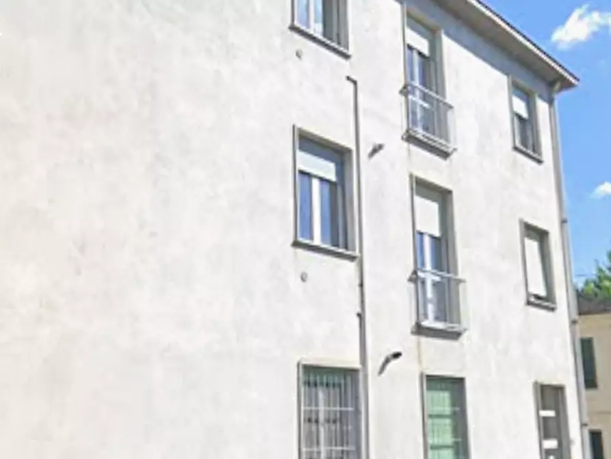 Immagine 20 di Appartamento in vendita  in Viale Amedeo di Savoia Duca d’Aosta a Casteggio