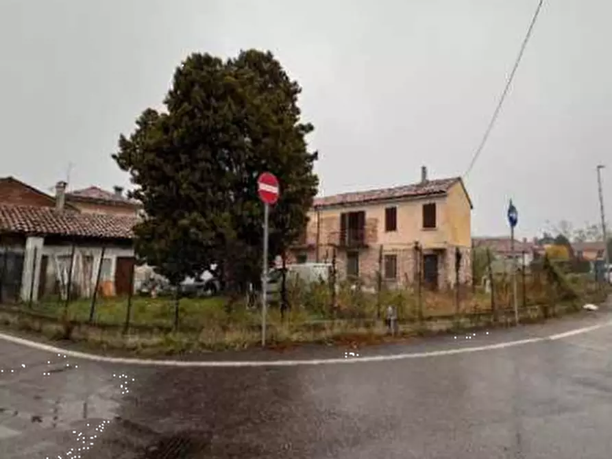 Immagine 3 di Casa indipendente in vendita  in Via Carlo Albani  a Gropello Cairoli