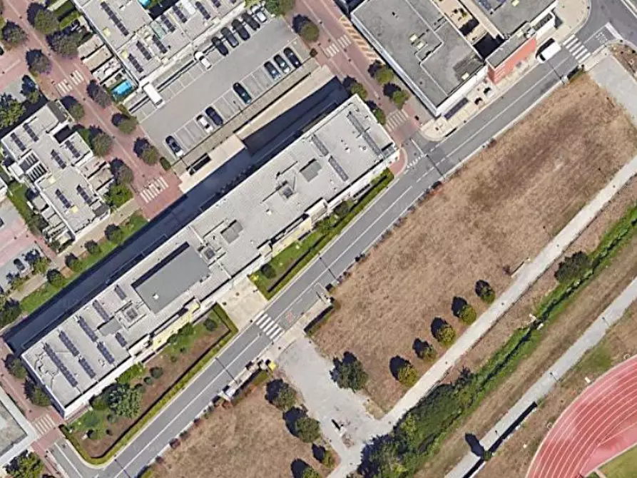 Immagine 11 di Negozio in vendita  in Via Fratelli Oscar e Olves di Prata a Brescia