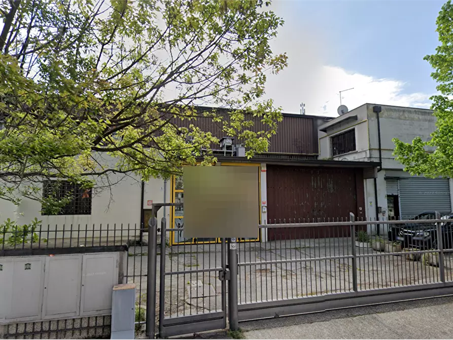 Immagine 3 di Capannone industriale in vendita  in Via Antonio Rossetto  a Venezia