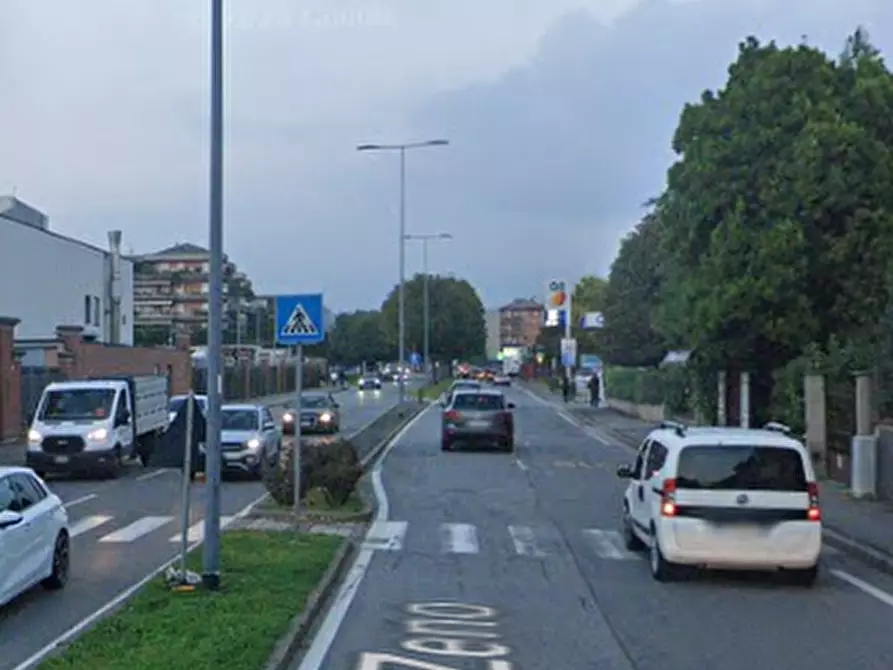 Immagine 5 di Negozio in vendita  in Via S. Zeno  a Brescia