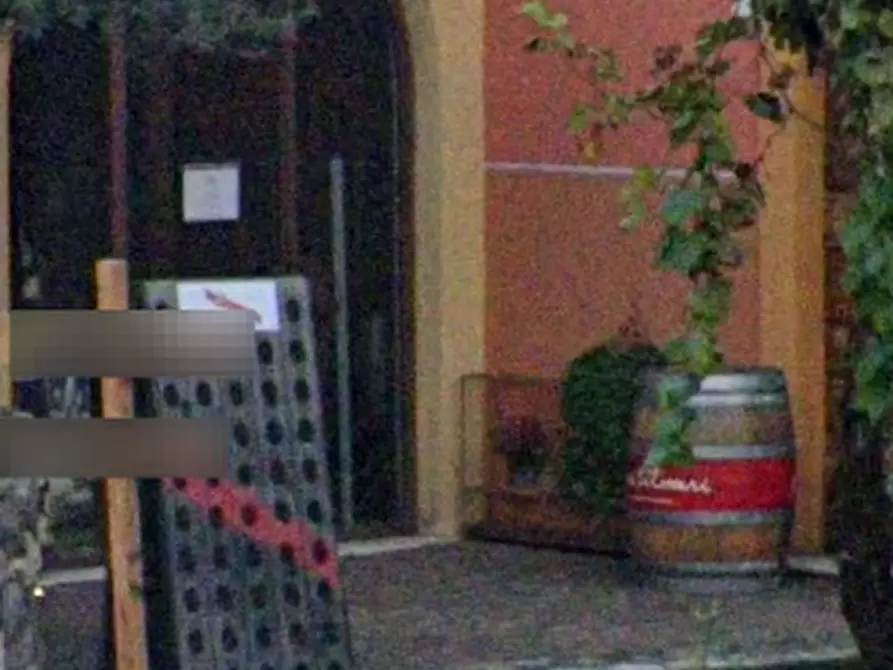 Immagine 6 di Negozio in vendita  in Via S. Zeno  a Brescia