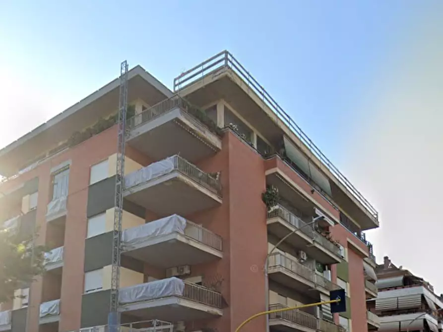 Immagine 1 di Appartamento in vendita  in Via Isole del Capoverde a Roma