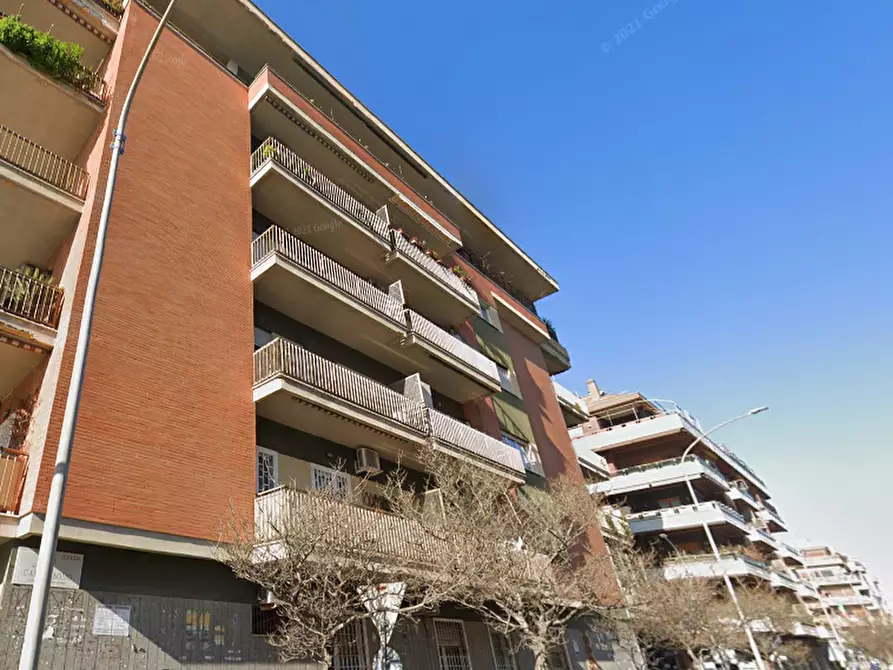 Immagine 9 di Appartamento in vendita  in Via Isole del Capoverde a Roma