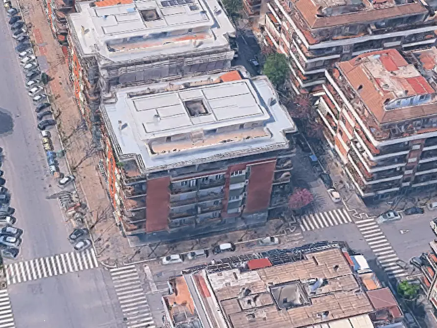 Immagine 15 di Appartamento in vendita  in Via Isole del Capoverde a Roma
