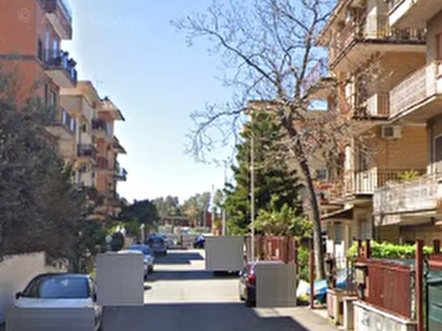 Immagine 18 di Appartamento in vendita  in Via Anchise a Roma