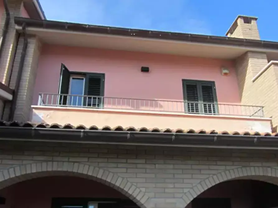 Immagine 4 di Villetta a schiera in vendita  in Via del Colle  a Serra Sant'abbondio