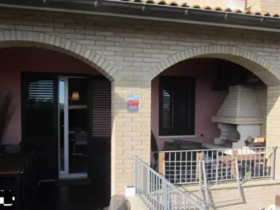 Immagine 7 di Villetta a schiera in vendita  in Via del Colle  a Serra Sant'abbondio