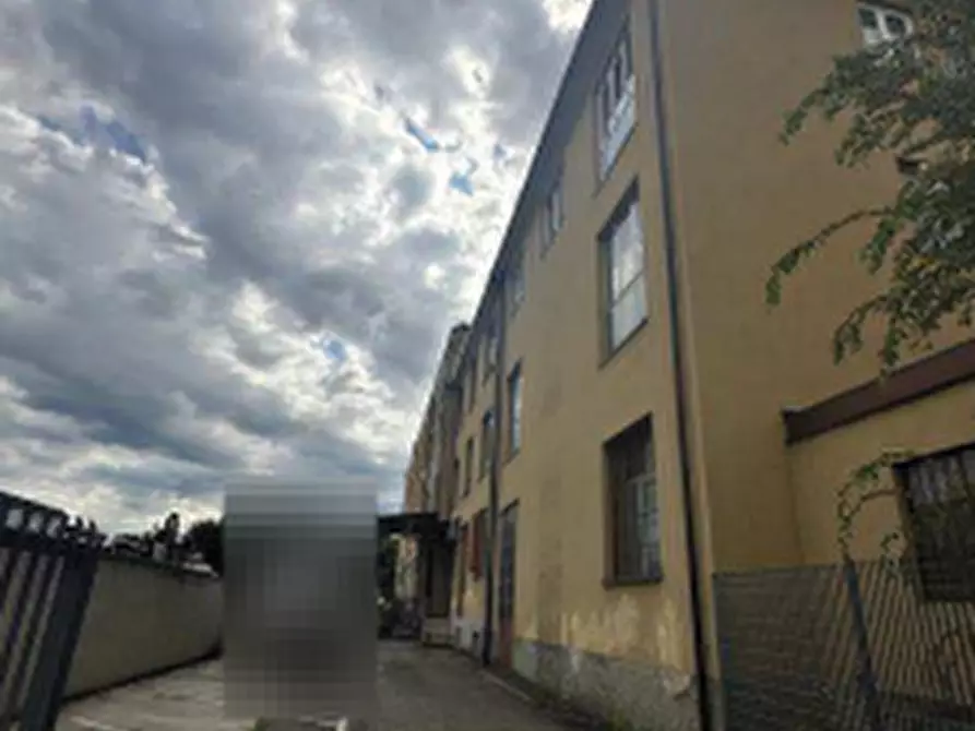 Immagine 2 di Laboratorio in vendita  in Via Giuseppe Zucchi a Cusano Milanino