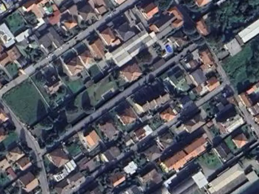 Immagine 9 di Garage in vendita  in Via Libertà a Turbigo