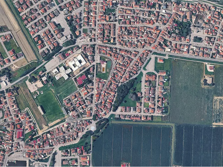 Immagine 1 di Appartamento in vendita  in  Via Ernesto Alberghini  a Goro