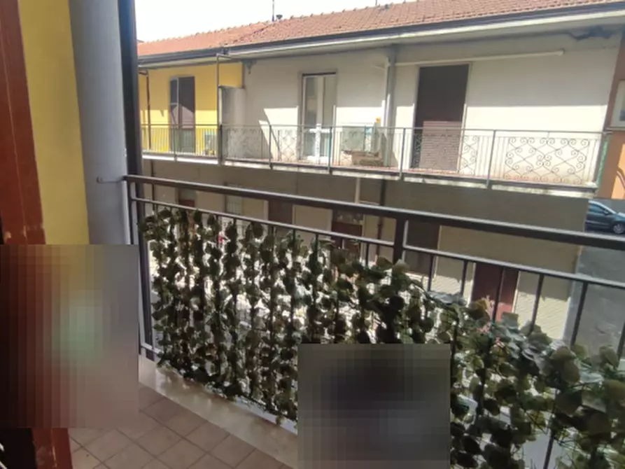 Immagine 5 di Appartamento in vendita  in Via Marconi a Roncello