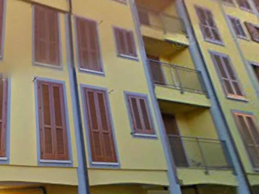 Immagine 9 di Appartamento in vendita  in Via Marconi a Roncello