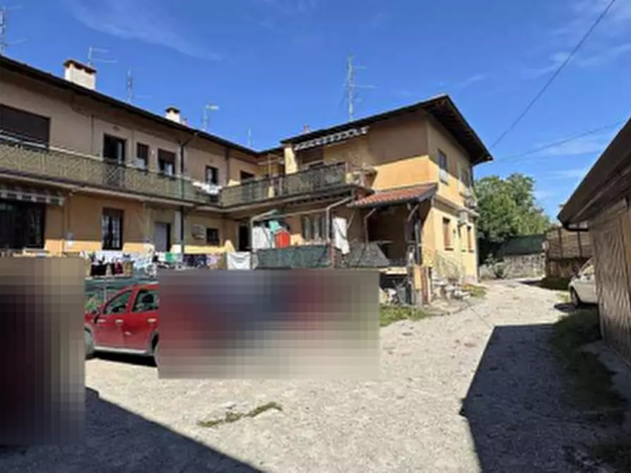 Immagine 1 di Appartamento in vendita  in Via Garibaldi a Arsago Seprio