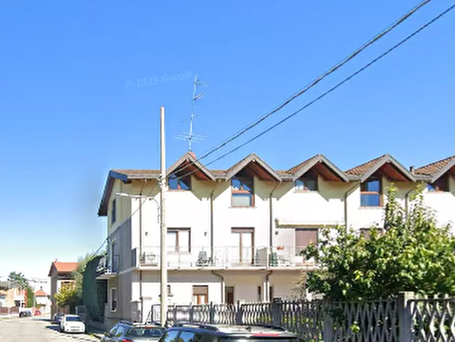 Immagine 4 di Appartamento in vendita  in Via Baraggioli  a Busto Arsizio