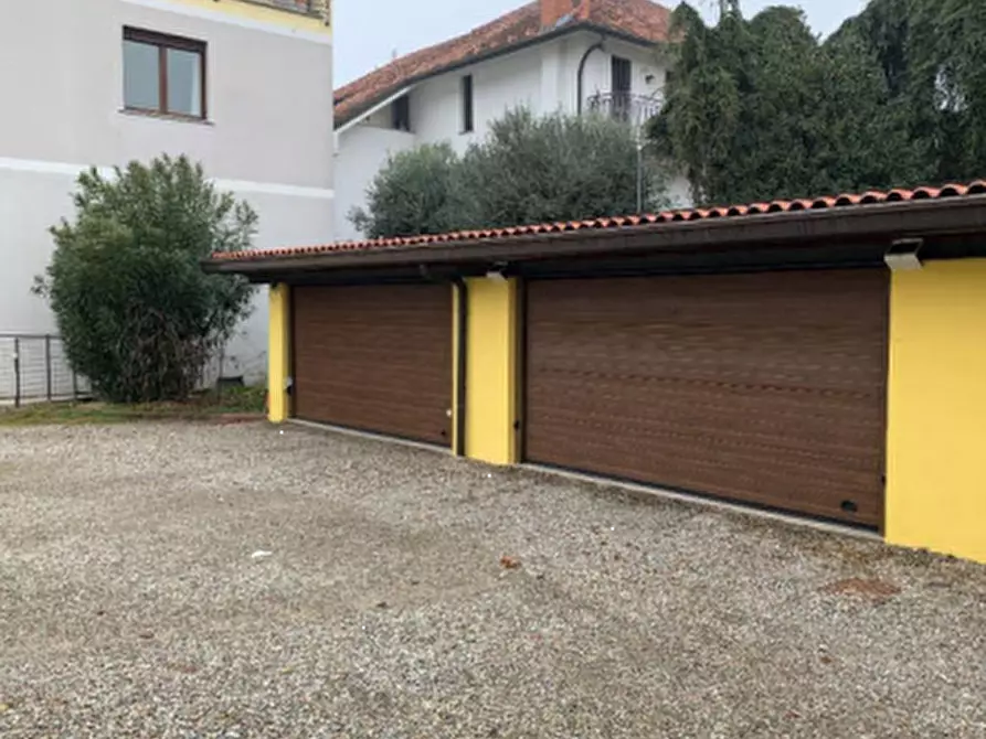 Immagine 7 di Appartamento in vendita  in Via Baraggioli  a Busto Arsizio