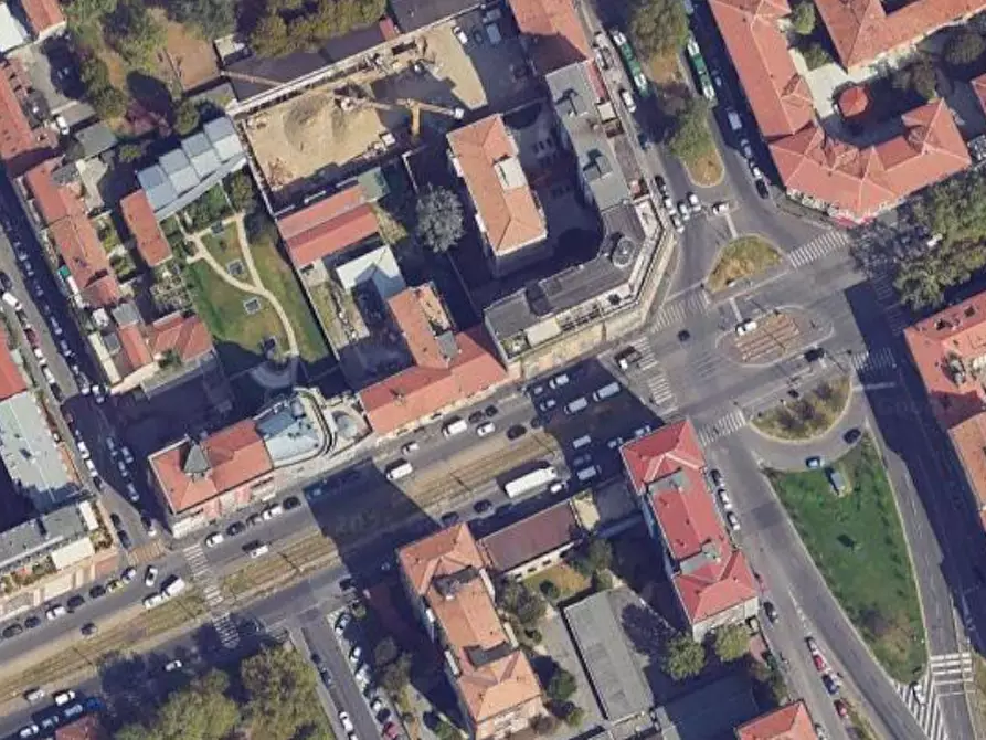 Immagine 9 di Magazzino in vendita  in Via Giambellino a Milano