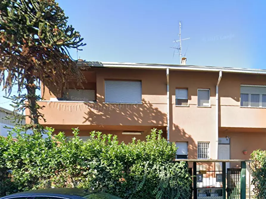 Immagine 10 di Porzione di casa in vendita  in Via Salvo D'Acquisto a Fagnano Olona