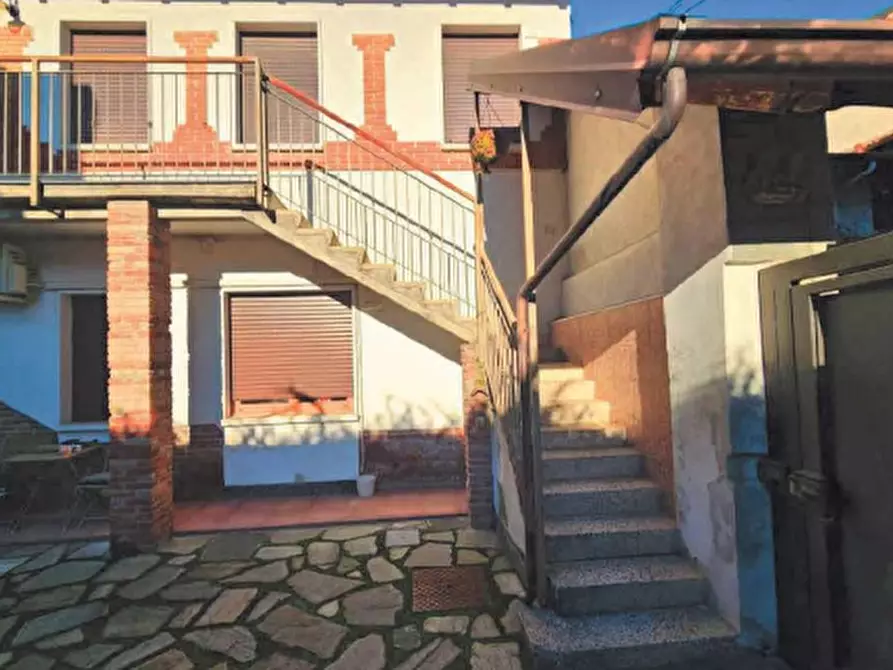 Immagine 3 di Appartamento in vendita  in Via Monsignor Paleari a Pogliano Milanese