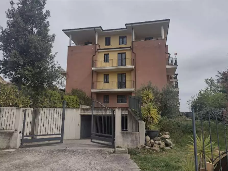 Immagine 2 di Ufficio in vendita  in Via Robert Baden Powell a Montegranaro