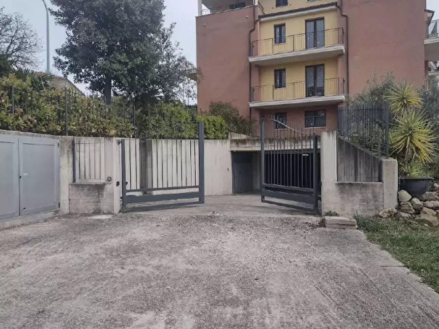 Immagine 3 di Ufficio in vendita  in Via Robert Baden Powell a Montegranaro