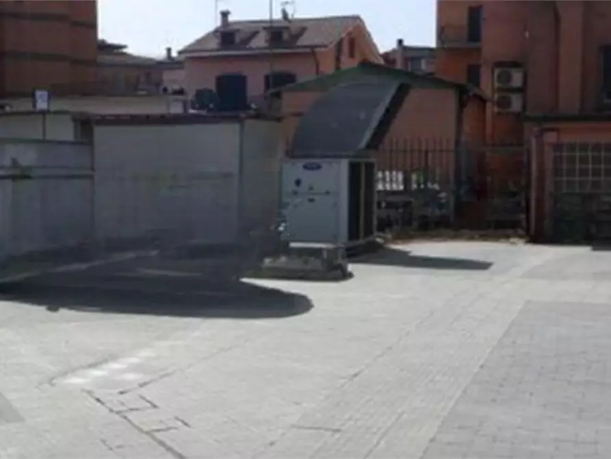 Immagine 1 di Posto auto in vendita  in Via Casilina a Roma