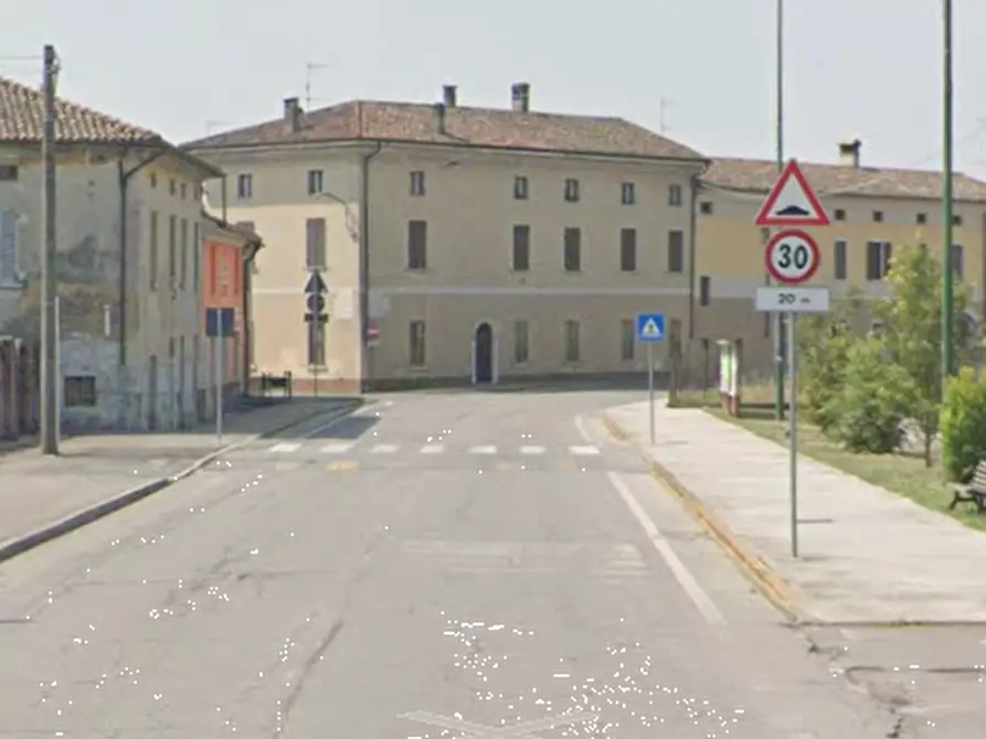 Immagine 15 di Appartamento in vendita  in Via S. Rocco a Fiesse