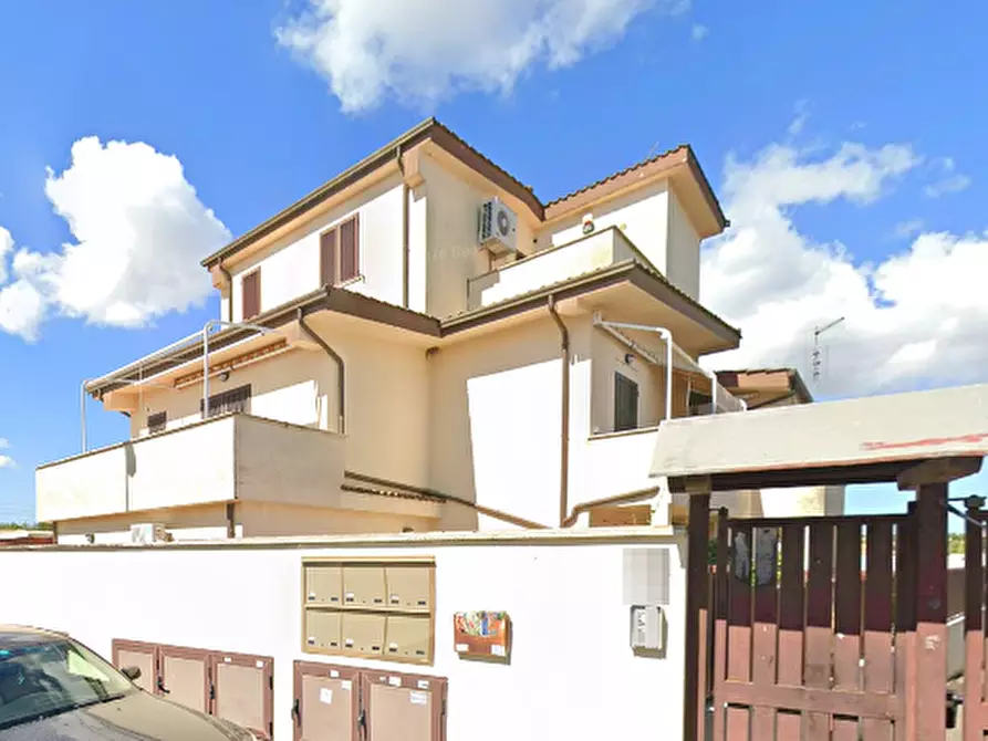 Immagine 4 di Appartamento in vendita  in Via Tullio Ascarelli  a Roma