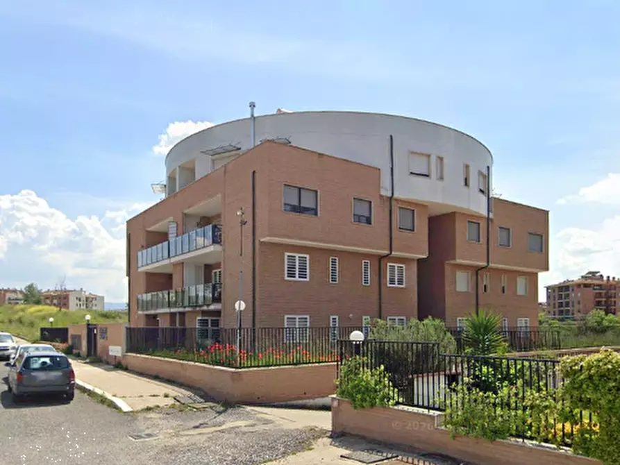 Immagine 2 di Appartamento in vendita  in Via Cardinale Luigi Traglia a Roma