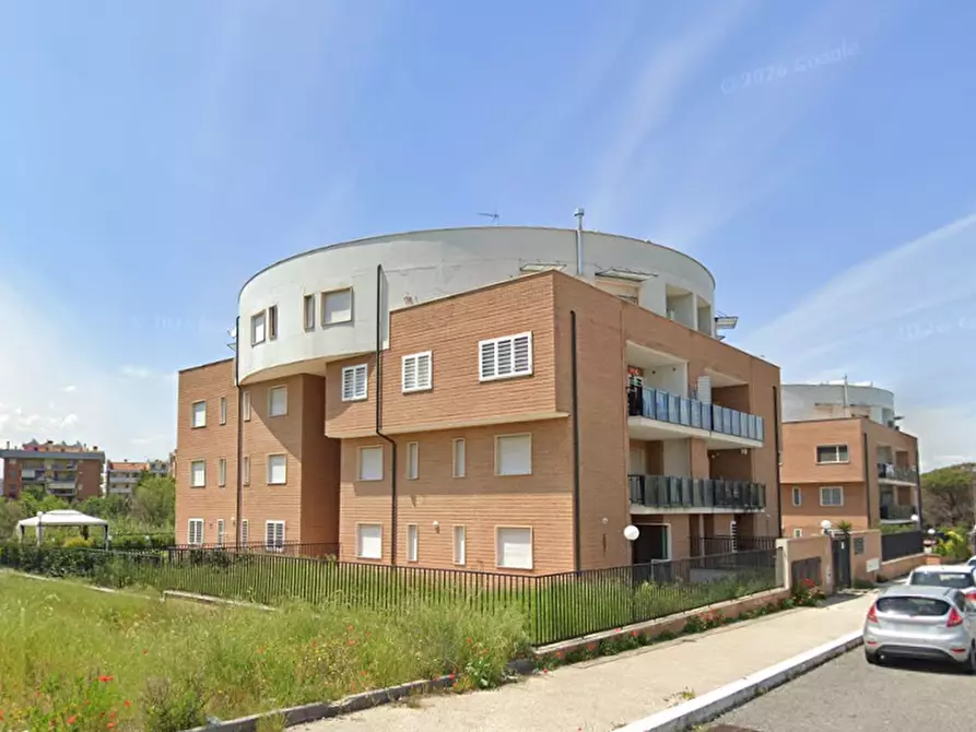 Immagine 6 di Appartamento in vendita  in Via Cardinale Luigi Traglia a Roma