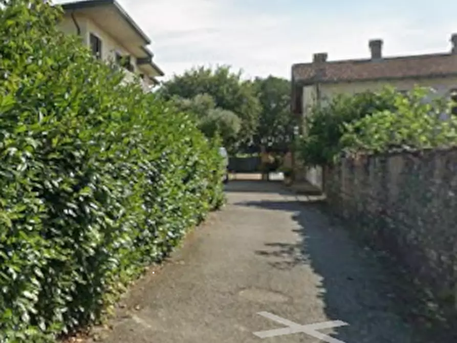 Immagine 4 di Rustico / casale in vendita  in Via Guglielmo Marconi a Berlingo