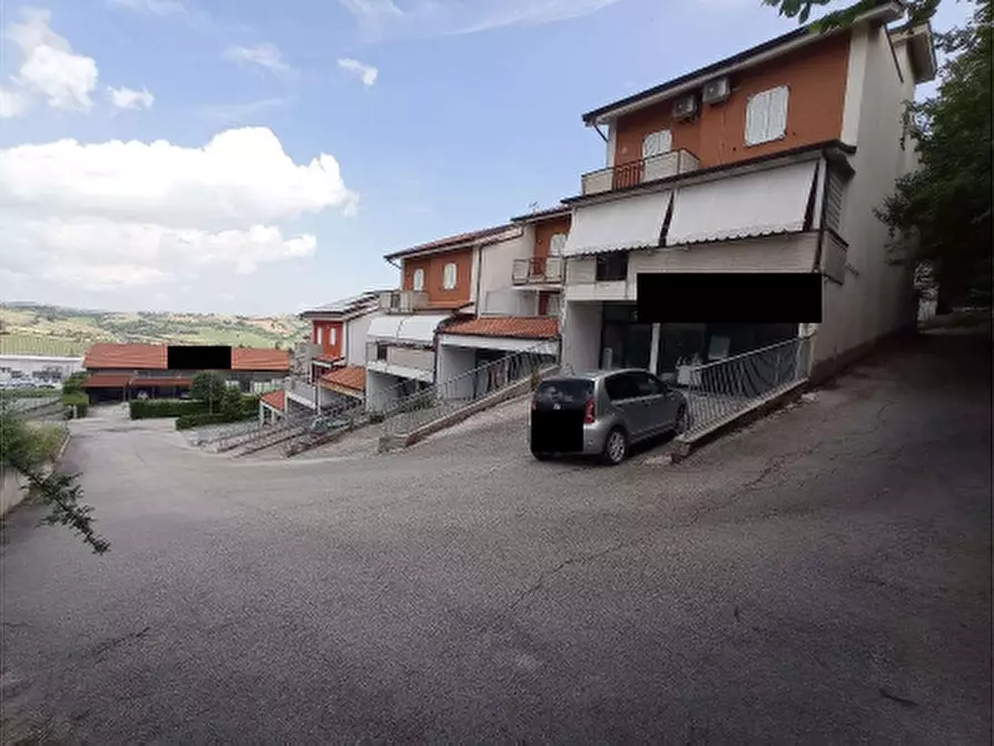 Immagine 3 di Negozio in vendita  in via Filippo Turati a Montegranaro