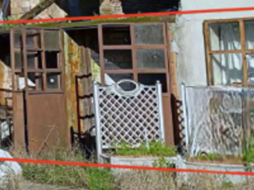 Immagine 2 di Garage in vendita  in Via Giuseppe Zanardelli a Fiesse