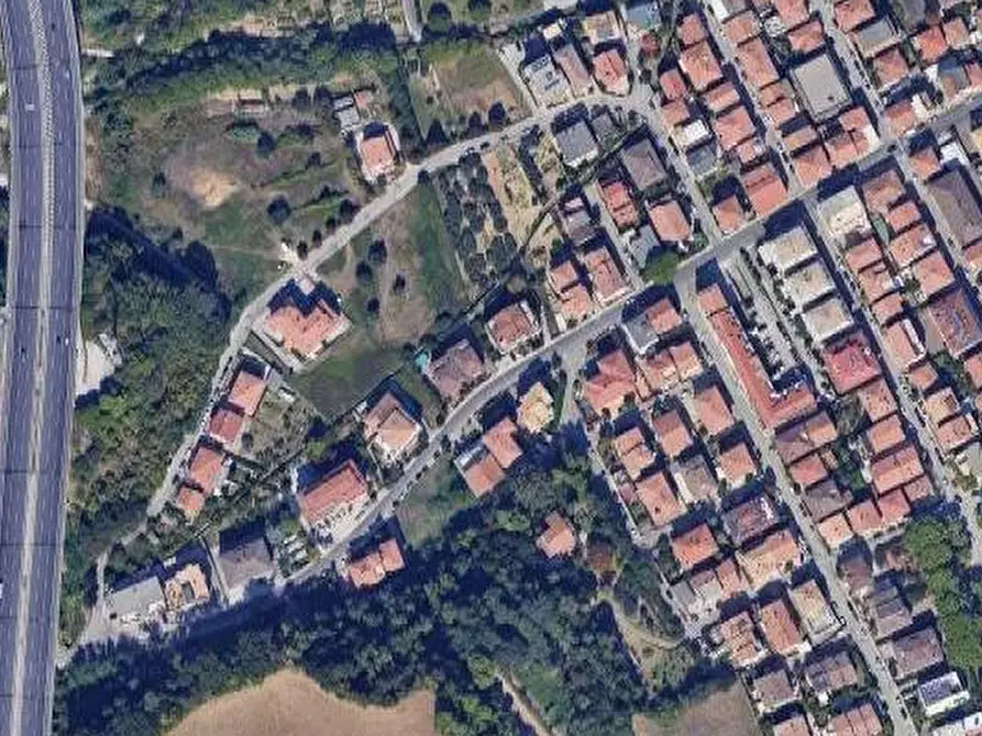 Immagine 11 di Magazzino in vendita  in Via Lombardia a Porto Sant'elpidio