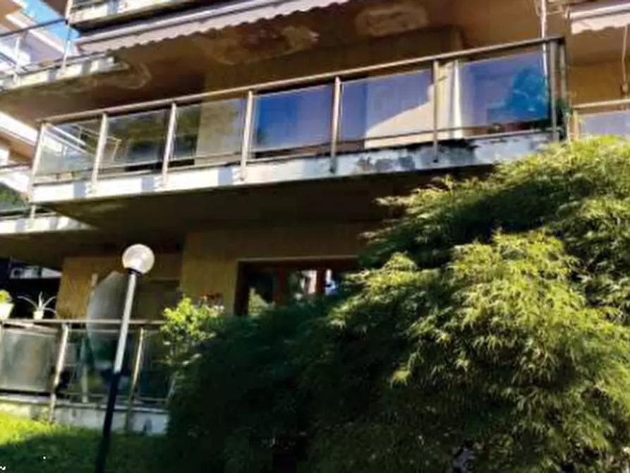 Immagine 13 di Appartamento in vendita  in Via Goldoni a Varese