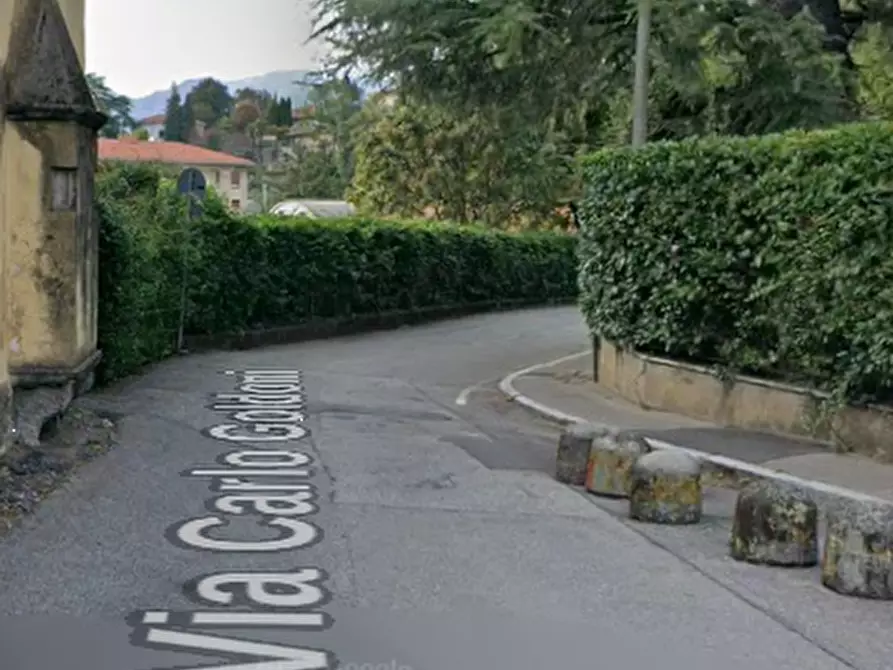 Immagine 15 di Appartamento in vendita  in Via Goldoni a Varese