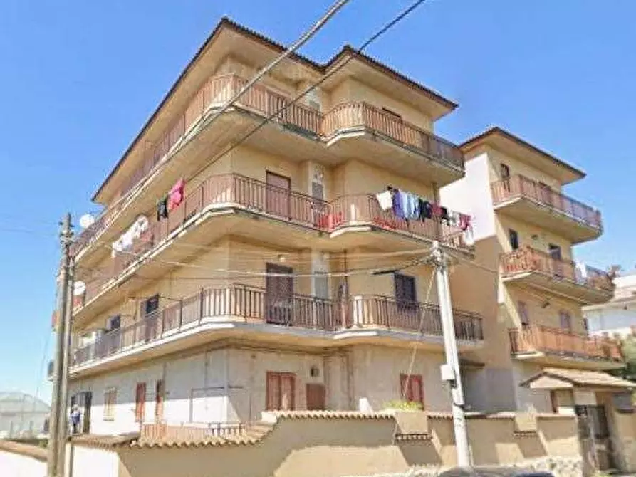 Immagine 1 di Appartamento in vendita  in Via Ceramida a Roma