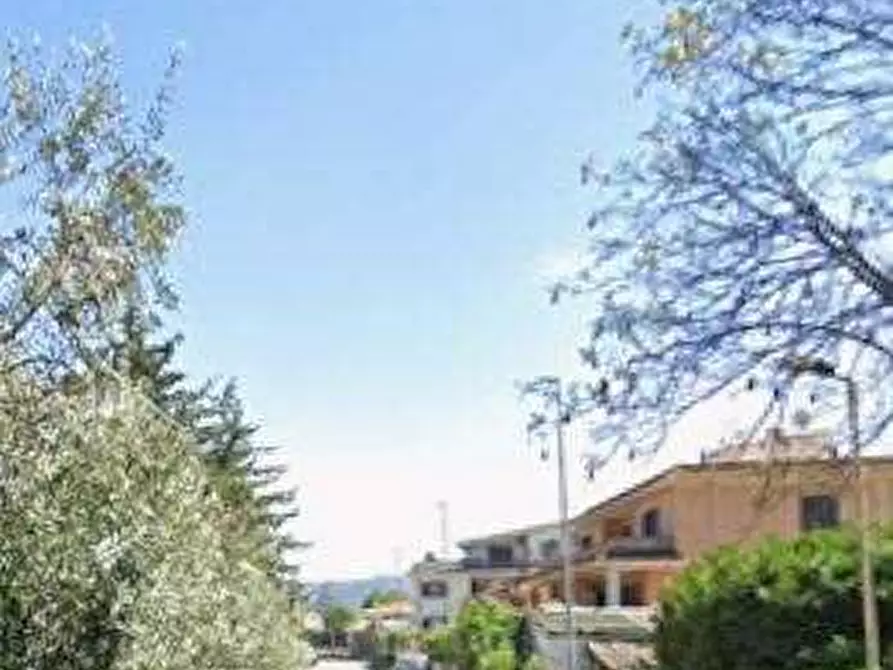 Immagine 5 di Appartamento in vendita  in Via Ceramida a Roma