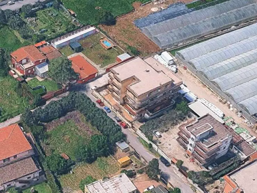 Immagine 9 di Appartamento in vendita  in Via Ceramida a Roma