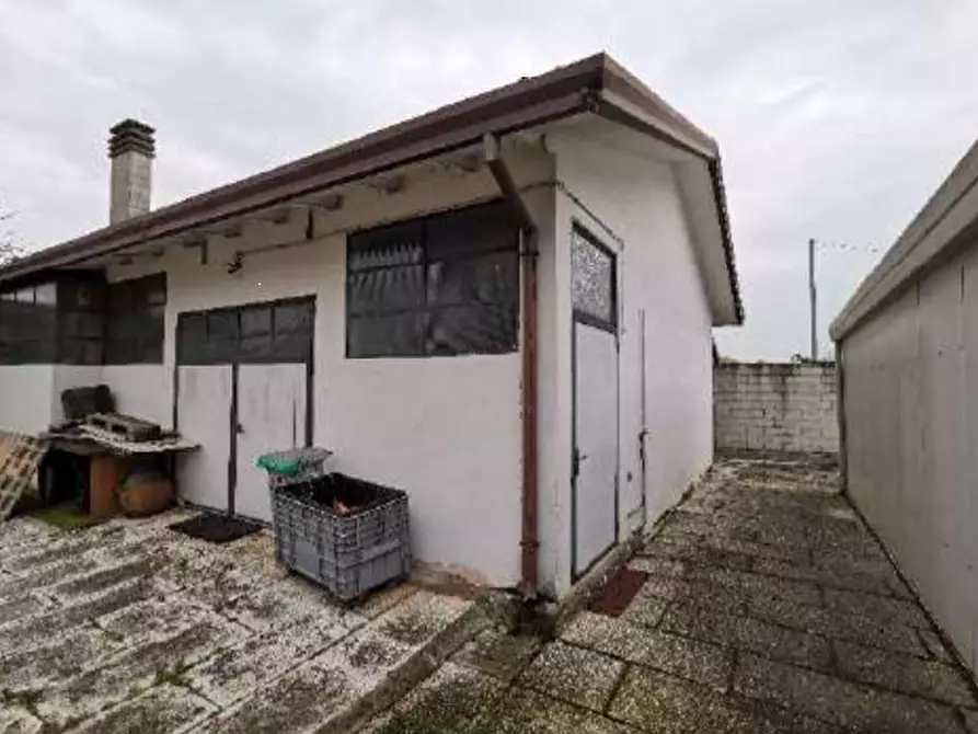 Immagine 8 di Villa in vendita  in Via Col San Martino a Venezia