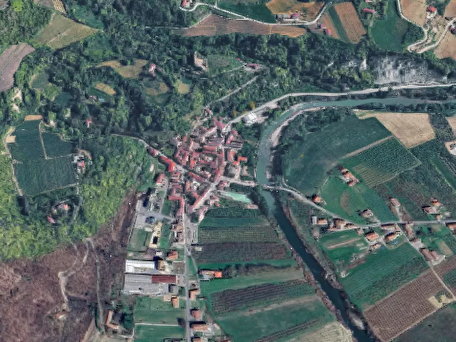 Immagine 4 di Magazzino in vendita  in Piazza Dante a Vesime