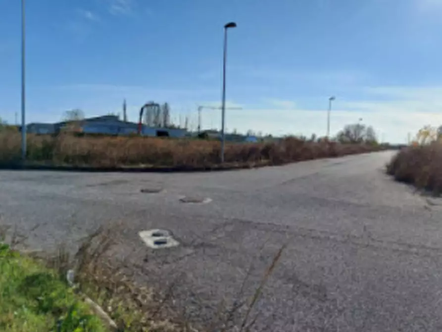 Immagine 3 di Terreno edificabile in vendita  in Via Pietro Nenni a Fratta Polesine